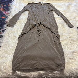 Chalet te Cici Grey Long Sleeve Sheath Dress